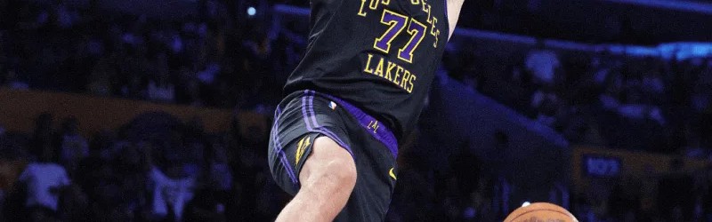 九游会app-双手爆扣！NBA官方晒出东契奇今日双手飞扣照：微笑的卢卡